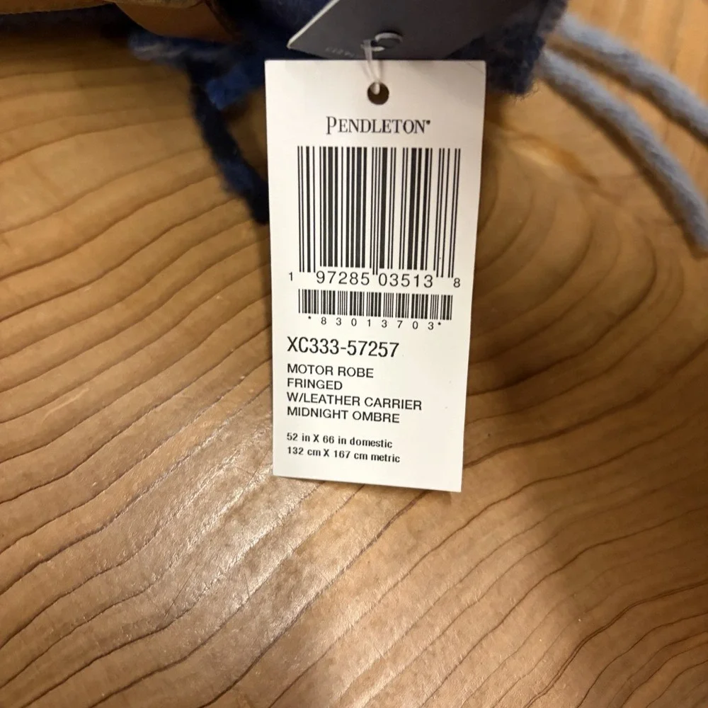Pendleton Motor Robe Lassen Throw with Leather Carrier New with Tags Blue Ombré